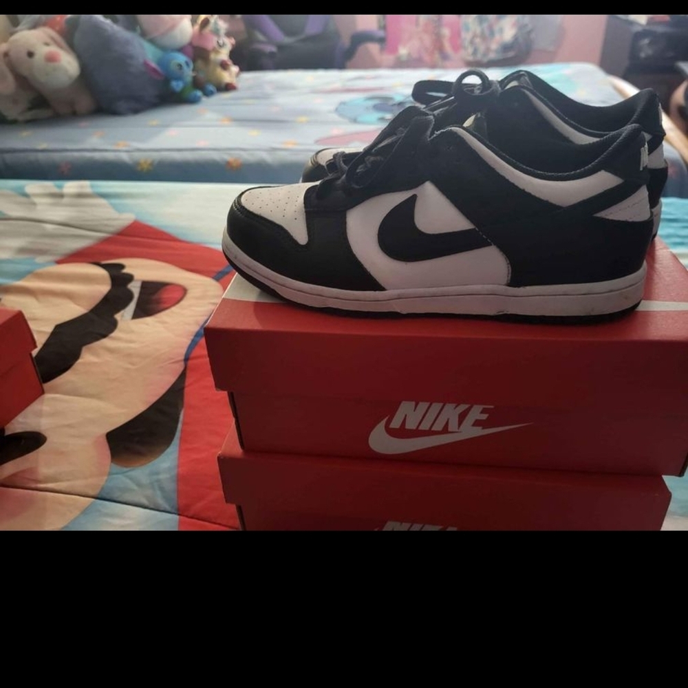 Nike Kids Black and White Sneakers